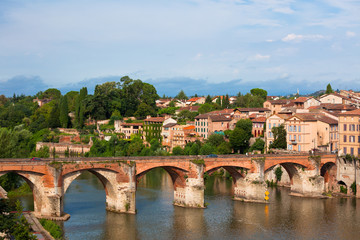 Fototapeta na wymiar View of the August bridge in Albi, France
