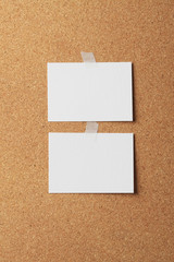 Fototapeta premium コルクとメモ用紙