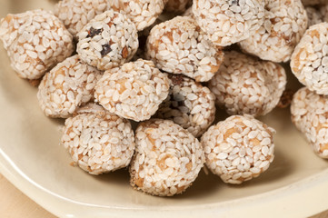 Lambert nut with sesame