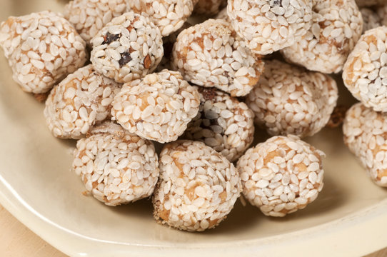 Lambert nut with sesame