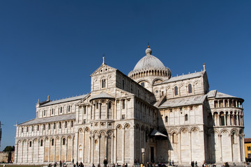 Fototapeta na wymiar monumentos religiosos de la ciudad de Pisa, Italia