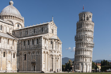 Italia, duomo y torre de Pisa