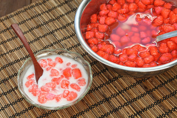 tub tim krob, red ruby, thai dessert made with water chestnuts in coconut milk.