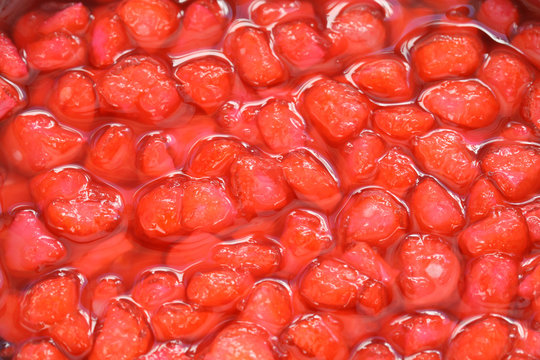 tub tim krob, red ruby, thai dessert made with water chestnuts in coconut milk.