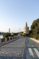 Fototapeta na wymiar Torre del Oro