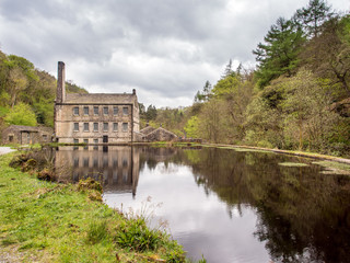Obraz premium Gibsons Mill, Hebden Bridge, West Yorkshire, UK