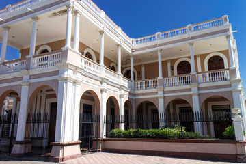 Fototapeta na wymiar Spanish Colonial Buildings in Granada Nicaragua