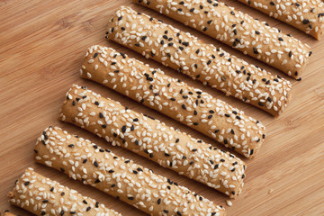 sesame crackers
