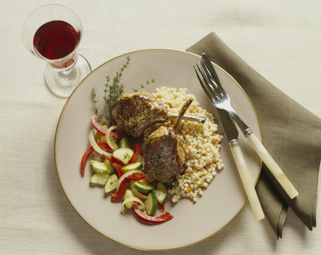 Lamb Chops with pasta and wine