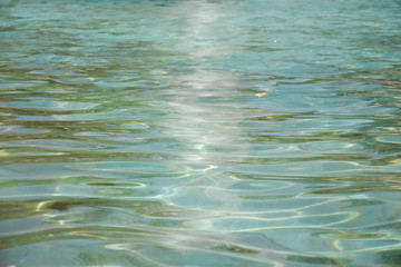 Vaguelettes sur un lac