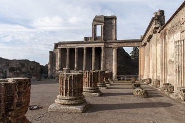 ruinas romanas de la antigua Pompeya, Italia