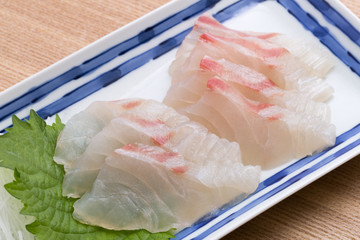 マダイの刺身