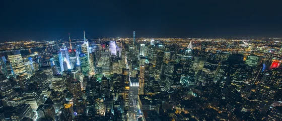 Manhattan skyscrapers at night © Daco