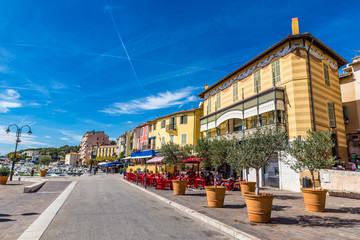 Fototapeta premium Main Promenade In The City Center Of Cassis,France
