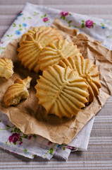 Dry brown pastry