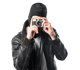 Robber photographing