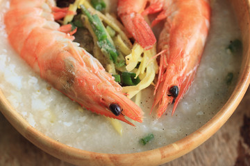 rice porridge with shrimp