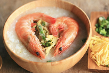rice porridge with shrimp