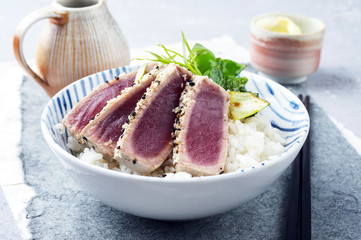 Tuna Tataki with Rice and Vegetable
