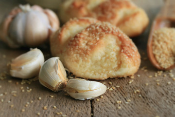 Bread garlic with sesame