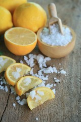 Fototapeta na wymiar fresh lemon with salt