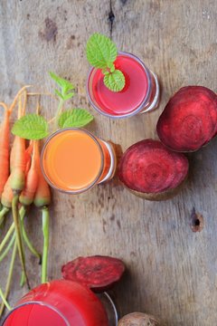 mix beetroot and carrot juices