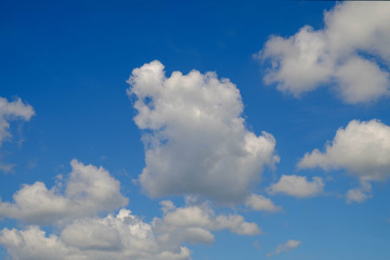 Fototapeta premium Clouds in the blue sky