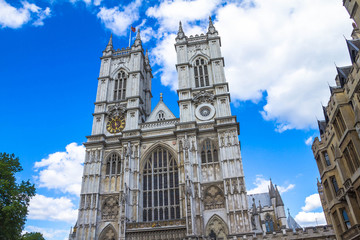 Fototapeta premium University Church of St Peter at Westminster on blue sky background