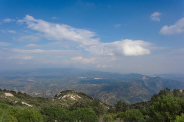 Fototapeta na wymiar Монастырь и горы Монсеррат. Каталония, Испания. 