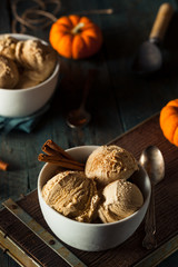 Homemade Pumpkin Pie Ice Cream