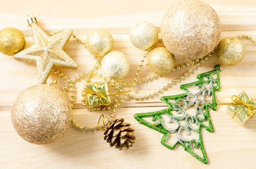 Fototapeta na wymiar Golden Christmas decorations.