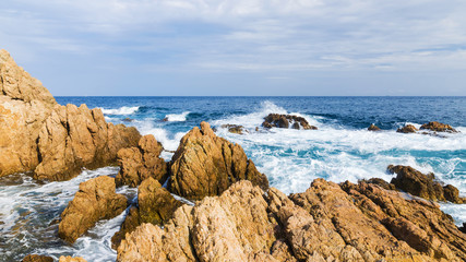 Fototapeta na wymiar rocky Mediterranean coast