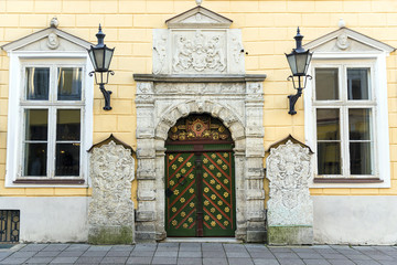 Fototapeta na wymiar The house of a brotherhood Black-headed in Tallinn is located on