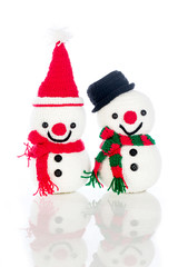 Two smiling snowman
