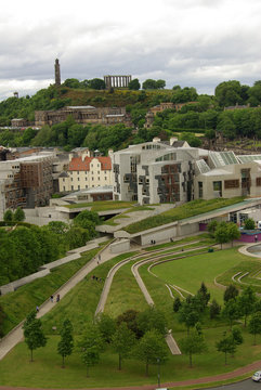 EDINBURG, SCOTLAND - June, 2013: Edinburgh city and mountain vie