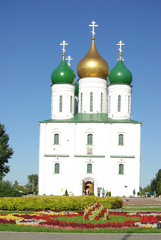 Fototapeta na wymiar KOLOMNA, RUSSIA - Jule, 2014: The Assumption Cathedral in Kolomn