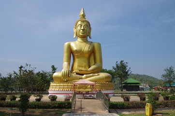 Fototapeta premium UTHAY THANI, THAILAND - January, 2015: Buddha on Ban Samo Thong