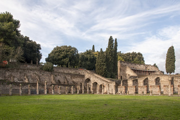 Fototapeta na wymiar Restos de la antigua Pompeya, Italia