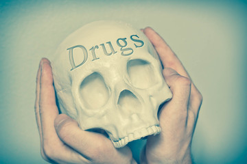 Skull Engraving Drugs