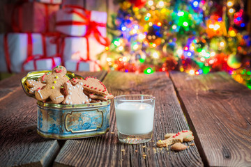 Sweet and tasty cookies with milk