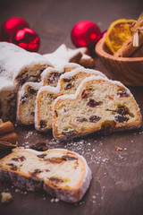 Weihnachtsstollen mit Zimt