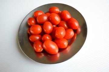 Queen Tomato in dish