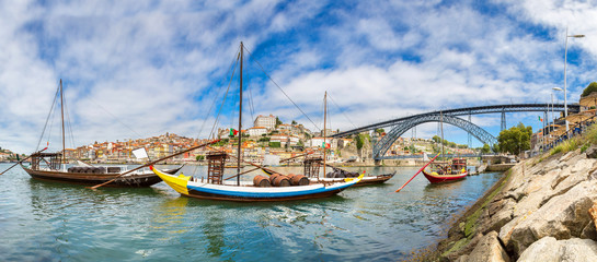 Obraz premium Porto and old traditional boats