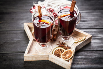 Mulled wine with cinnamon and orange