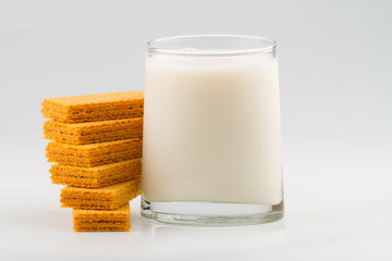 leche y galletas