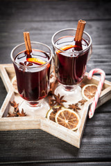 Mulled wine with cinnamon and orange