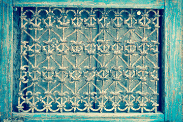 Obraz premium Weathered Blue Shutter