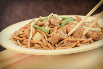 Chicken Lo Mein
