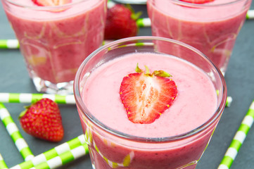 Strawberry smoothies