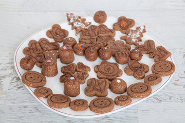 Small chocolate desserts